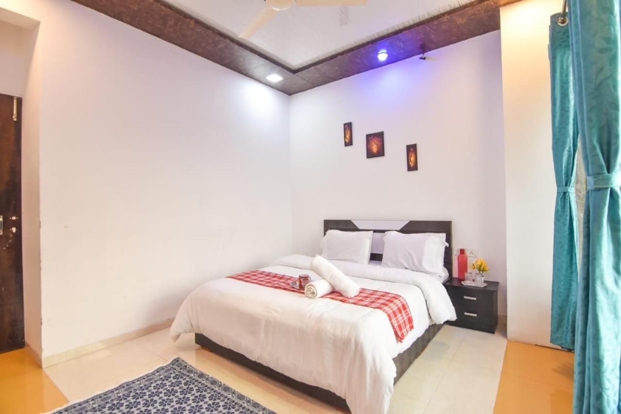 Prince Villa 3Bhk 로나발라 외부 사진