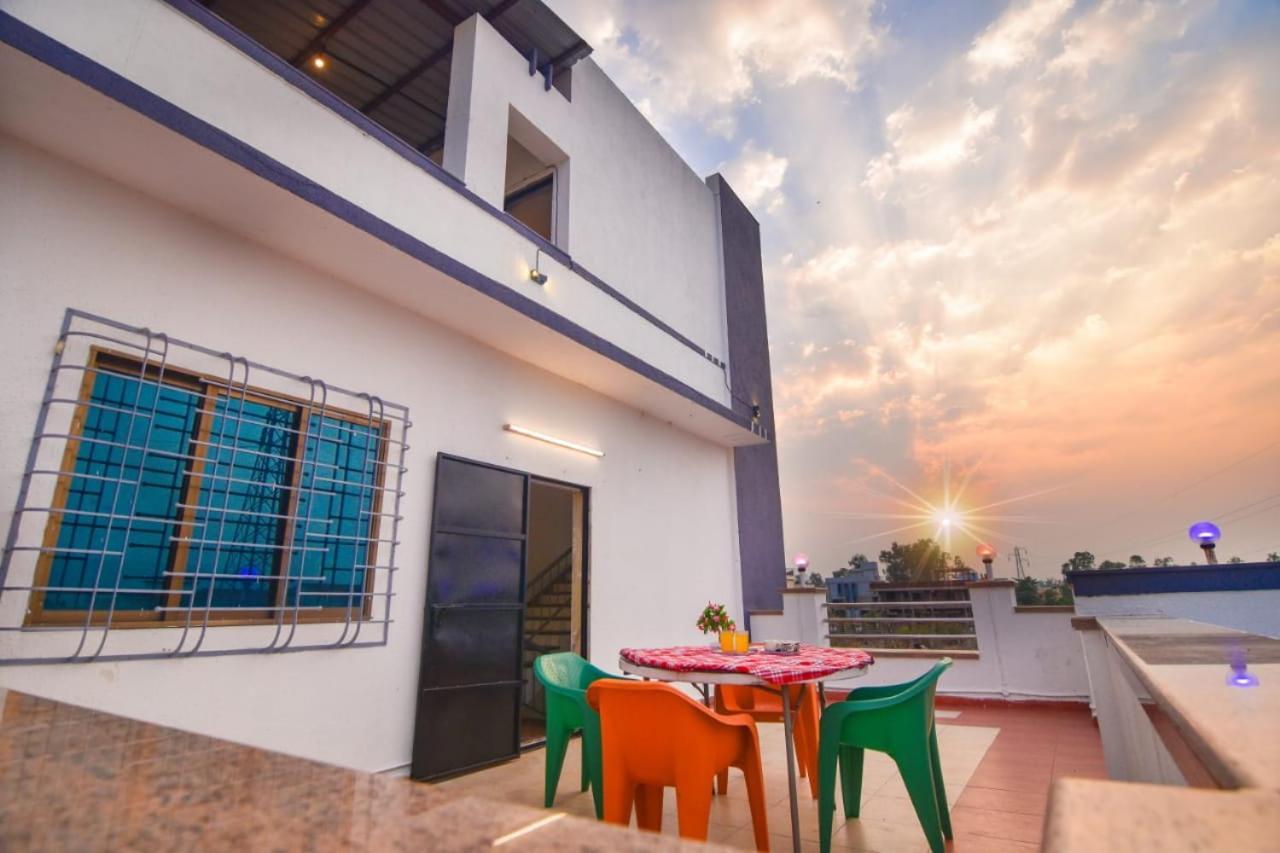 Prince Villa 3Bhk 로나발라 외부 사진