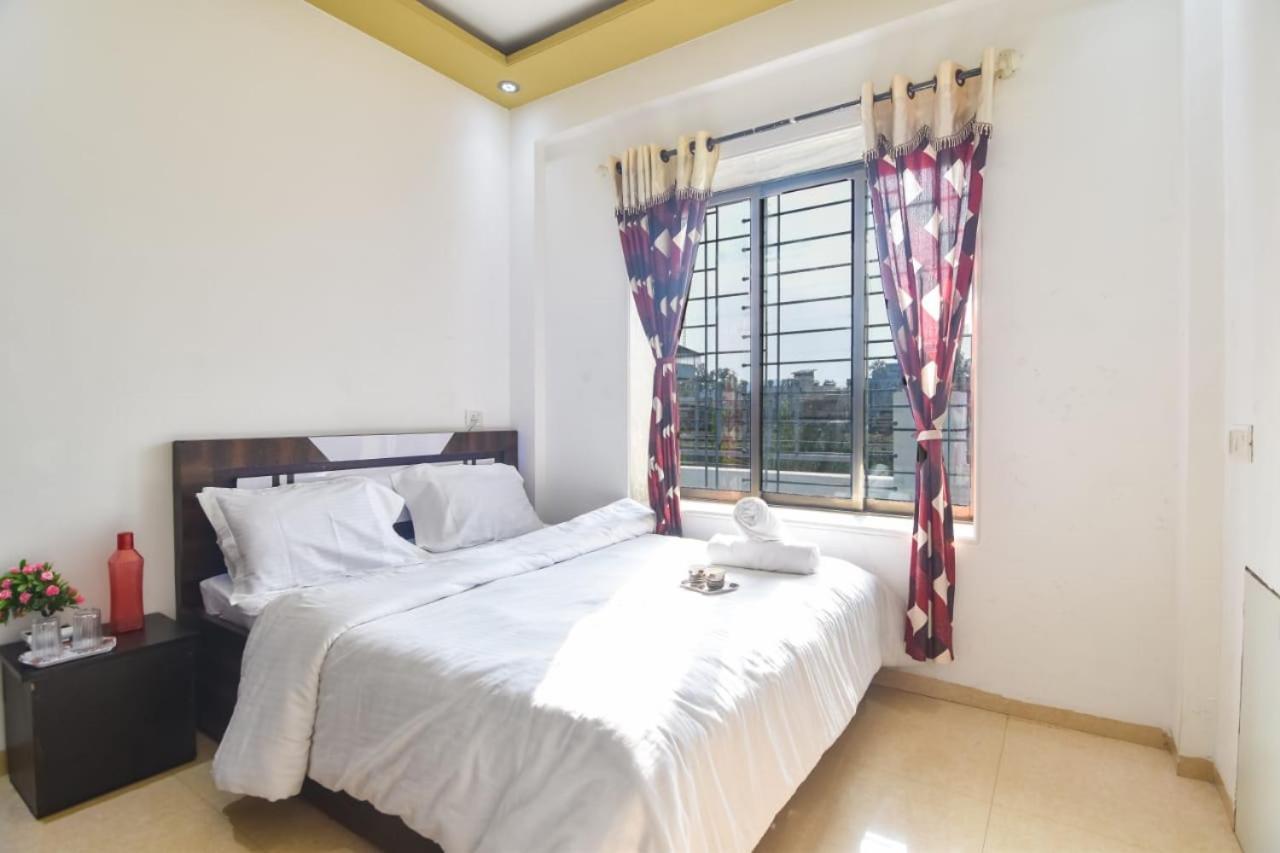 Prince Villa 3Bhk 로나발라 외부 사진
