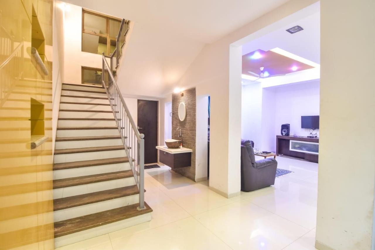 Prince Villa 3Bhk 로나발라 외부 사진